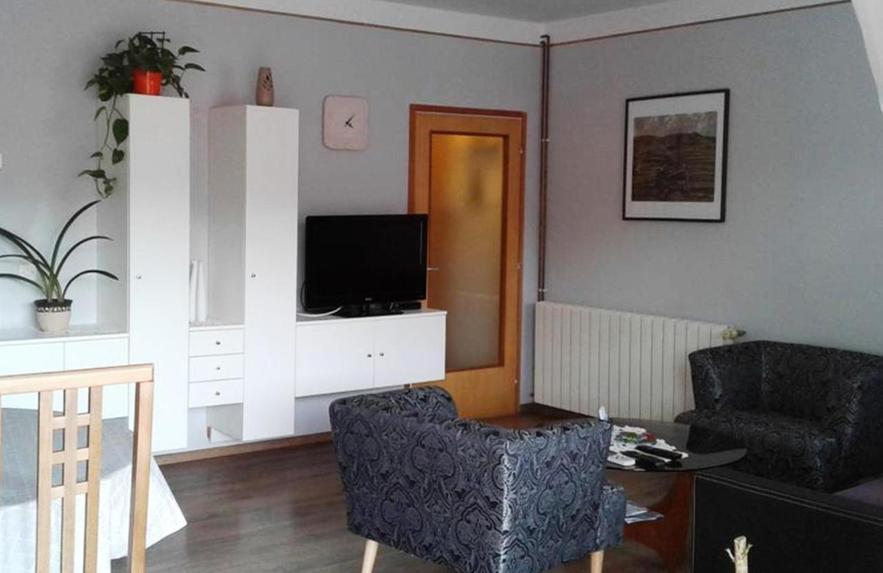 Cecillia Mare Apartments Ровінь Екстер'єр фото