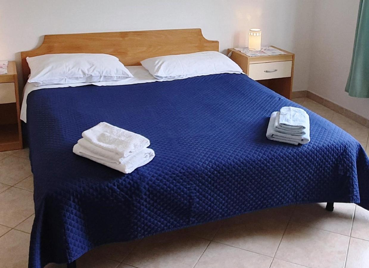 Cecillia Mare Apartments Ровінь Екстер'єр фото